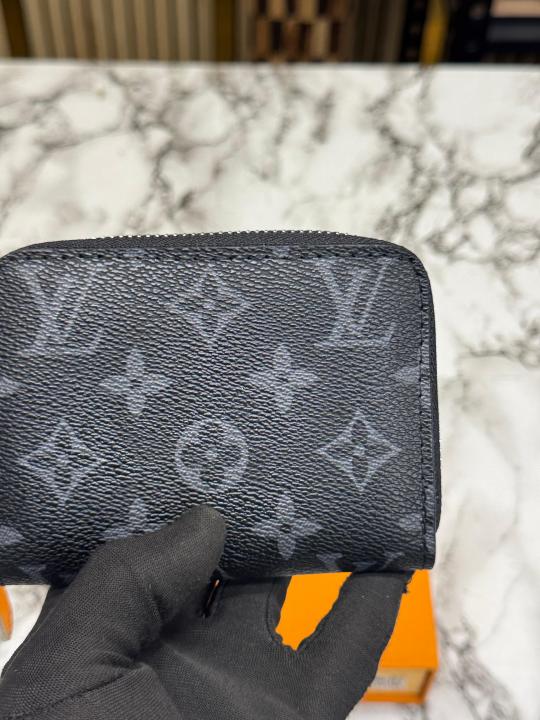 LV-Inspired Classic Monogram Compact Zip Wallet (Black Flower)