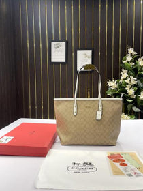 C-Inspired City Tote Bag With Box