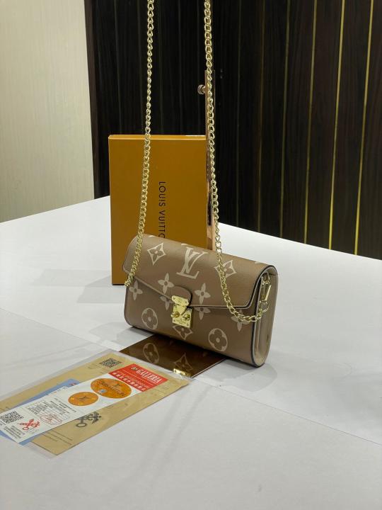 LV-Inspired chain Sling Bag (khaki)