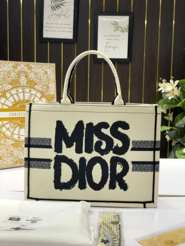 D-Inspired Book Tote (White) Secondary image