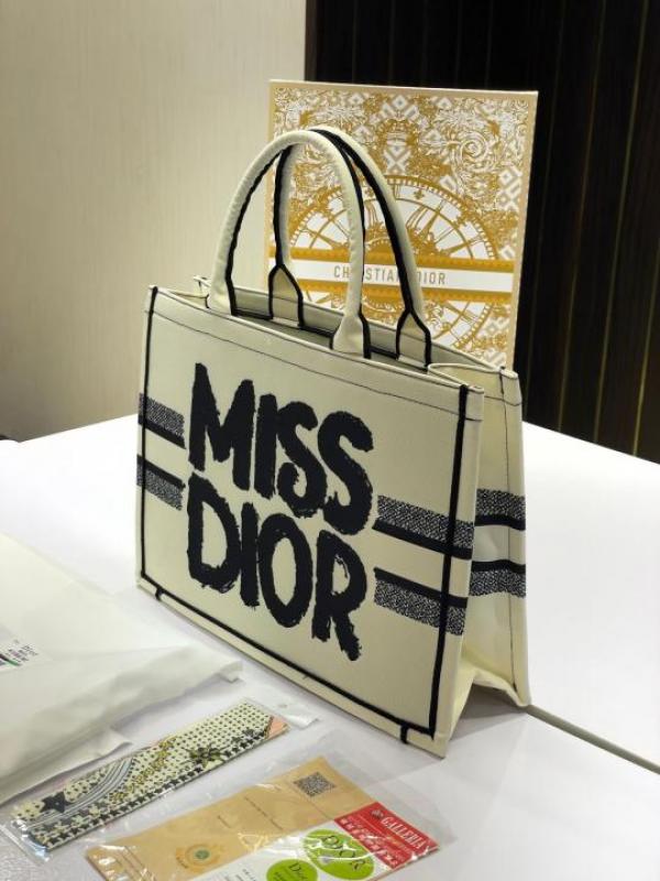 D-Inspired Book Tote (White)