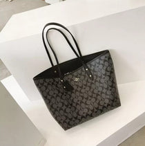 C-Inspired City Tote Bag With Box (Black)