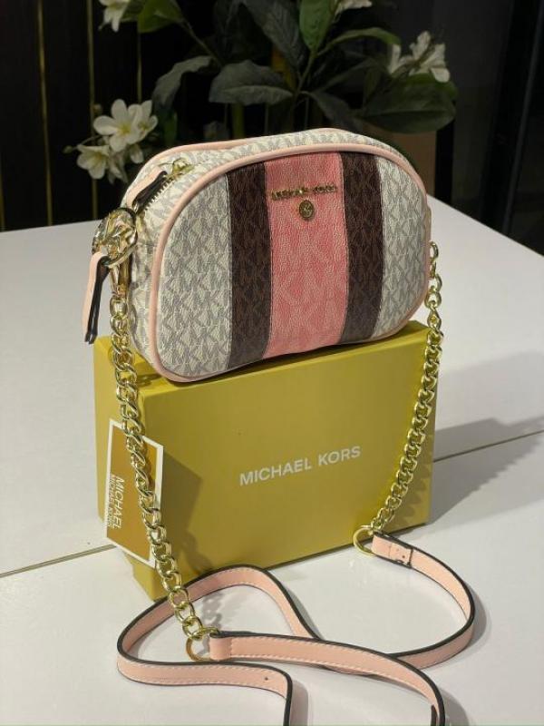 MK-Inspired Oval Crossbody Bag (Pink) Secondary image