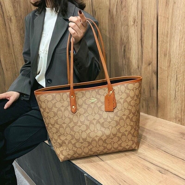 C-Inspired City Tote Bag With Box (Beige) Main image