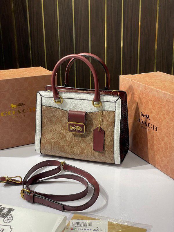 C-Inspired Grace Carryall Bag With Box (White)