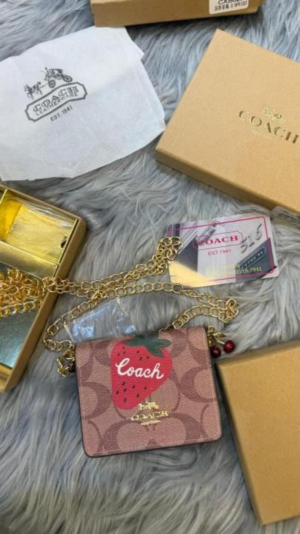 C-Inspired Mini Chain Wallet With Box (Apricot) Main image