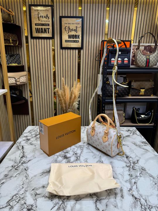LV-inspired Monogram Eclipse Speedy Chain Bag (White)