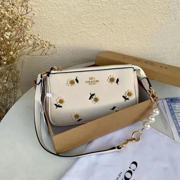 Coach Nolita With Box (Daisy)