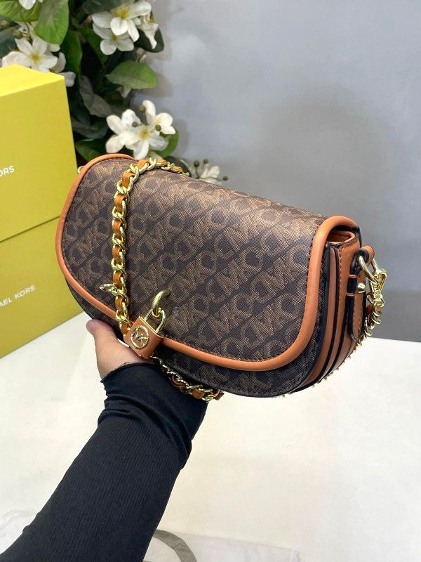 MK-Inspired Mila Shoulder Bag With Box (coffee) Main image
