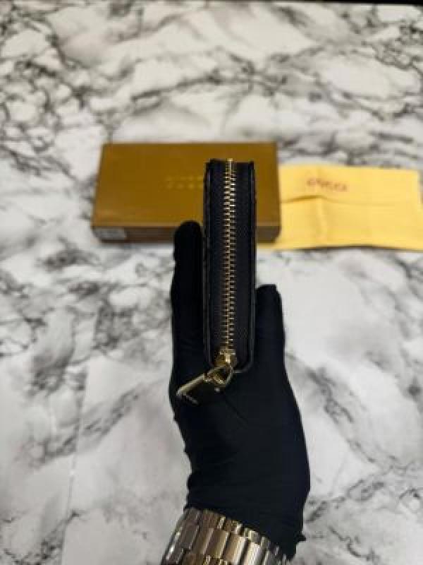 G-Inspired GG Embossed Premium Quality Zip Around Wallet (Black)