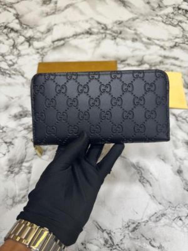 G-Inspired GG Embossed Premium Quality Zip Around Wallet (Black)
