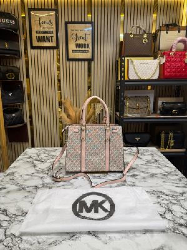 MK-inspired Hamilton Handbag With Dust Bag (Pink) Secondary image
