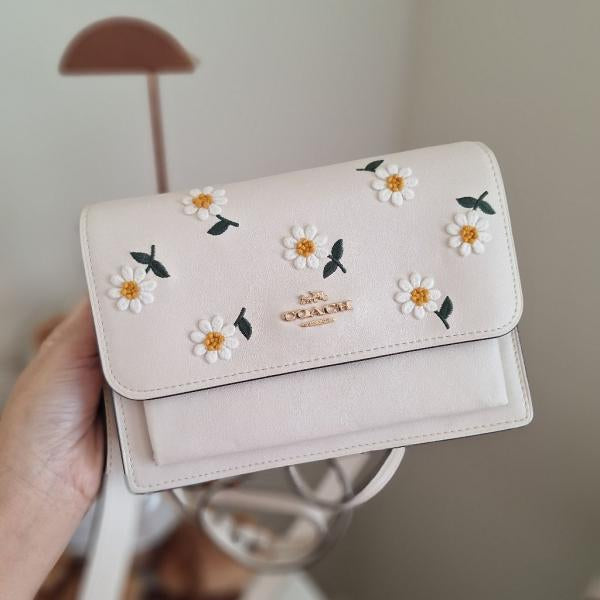 C-Inspired Klare Daisy Shoulder Bag With Box (White-Flower) Main image