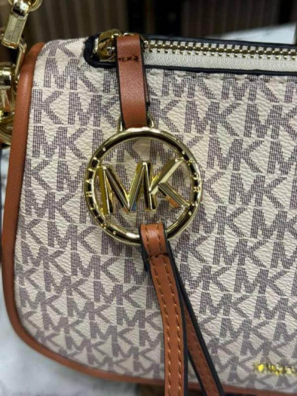 MK-Inspired Jet Set Charm Shoulder Bag With Box And Dust Bag (Beige)