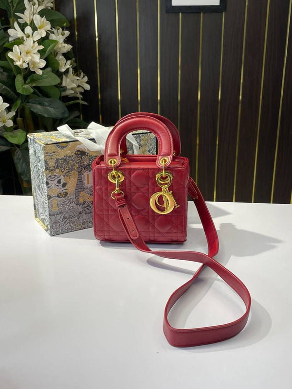 D-Inspired Lady Signature Small Bag 18 cm with Original Folding Box (Maroon)