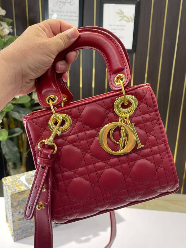 D-Inspired Lady Signature Small Bag 18 cm with Original Folding Box (Maroon)