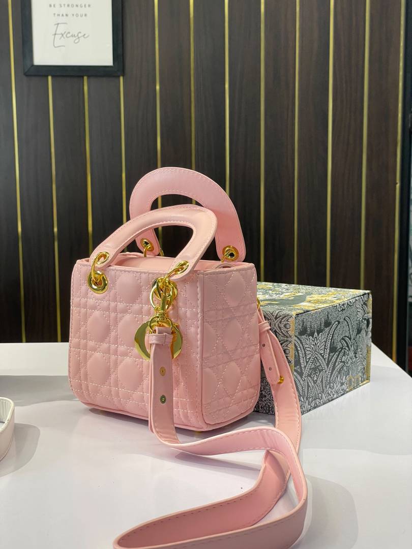 D-Inspired Lady Signature Small Bag 18 cm with Original Folding Box (Pink)