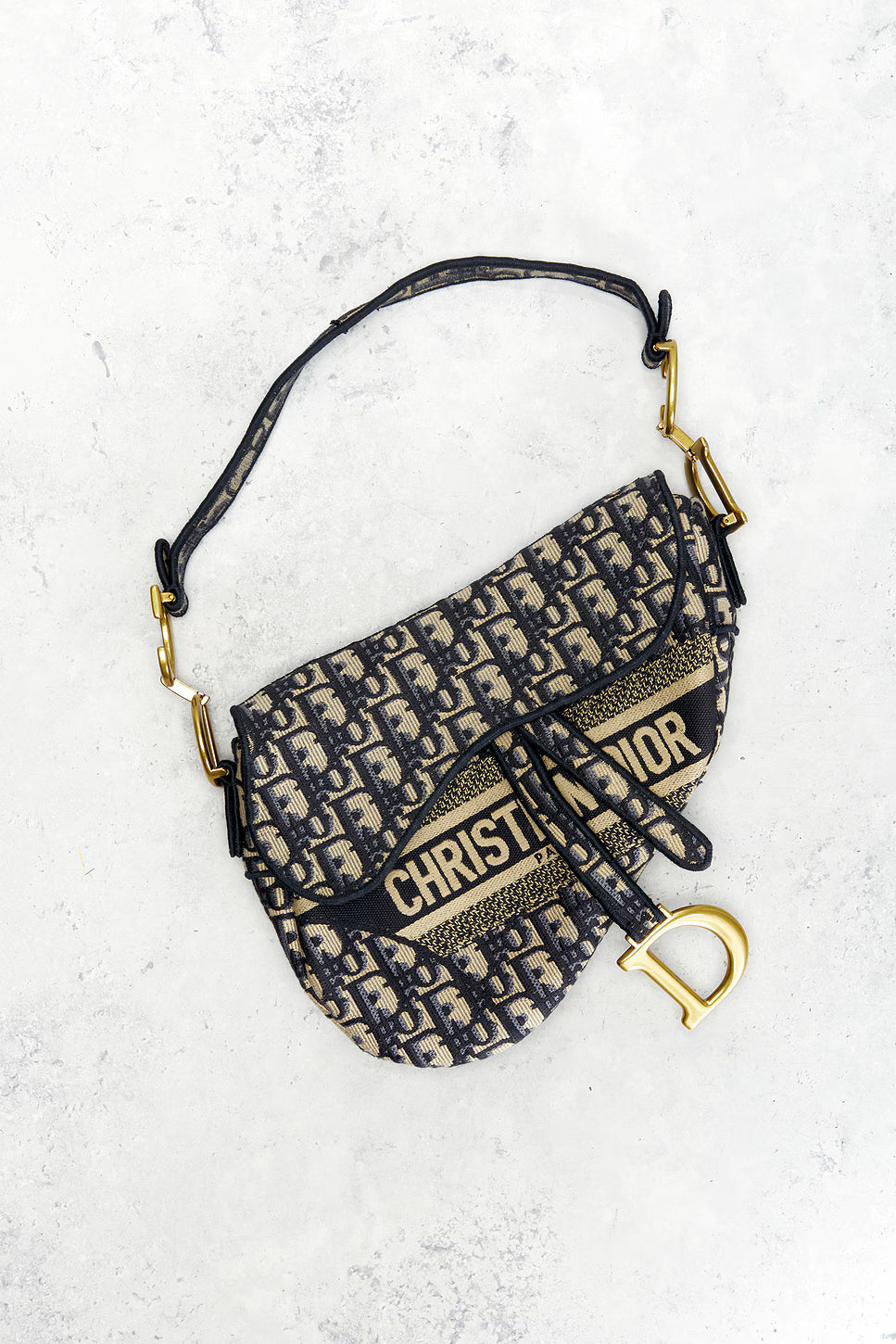 D-Inspired Trotter Oblique Saddle Bag