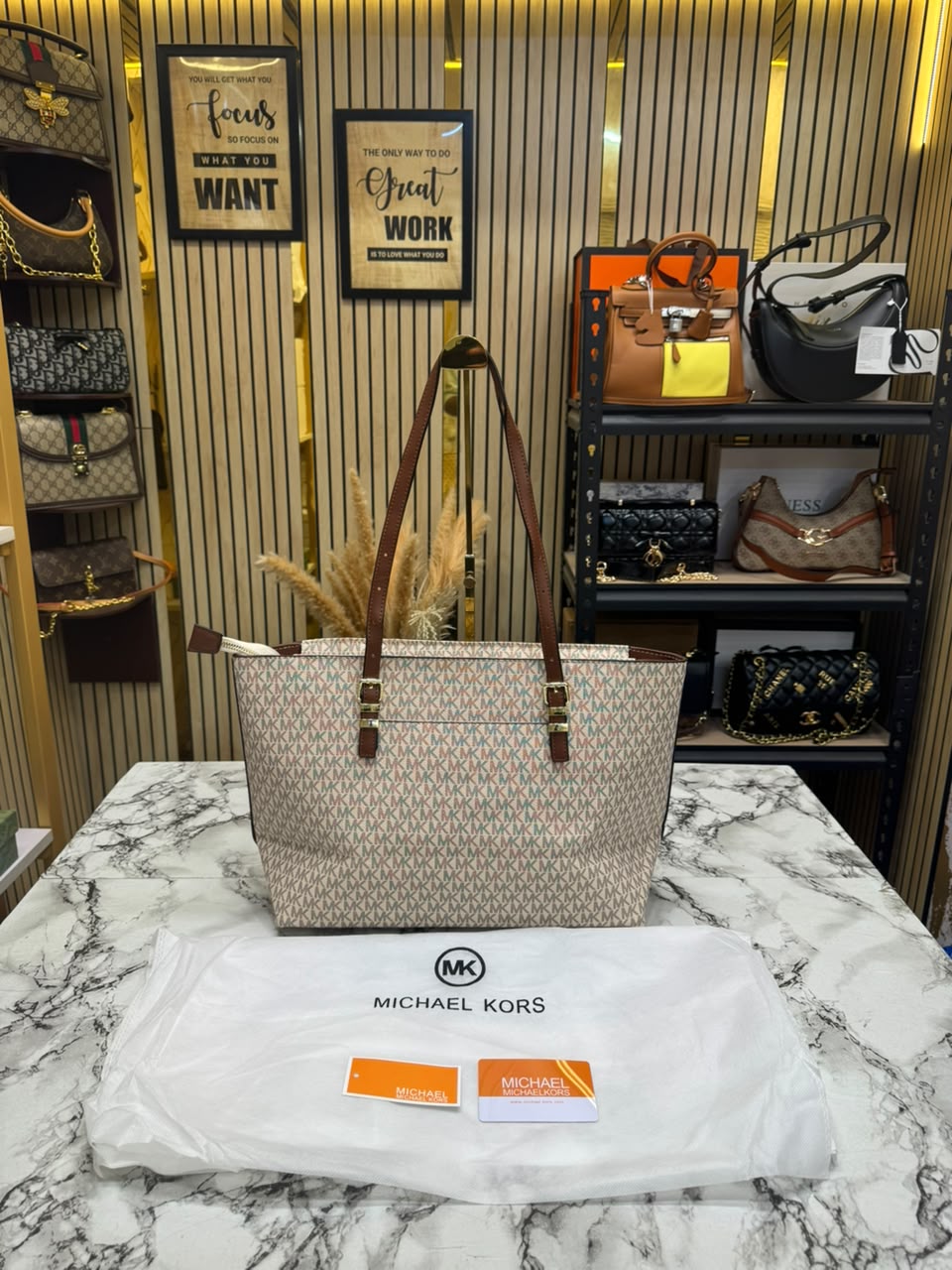 MK-Inspired Jet Set Zip Logo Large Tote Bag With Dust Bag (Beige)