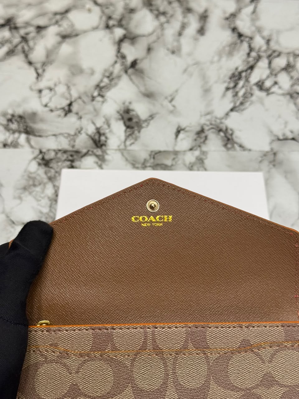 C-Inspired Women's Slim Signature Canvas Envelope Long Wallet (Brown)