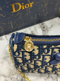 D-Inspired Oblique Jacquard Bow Chain Crossbody Bag (Blue)