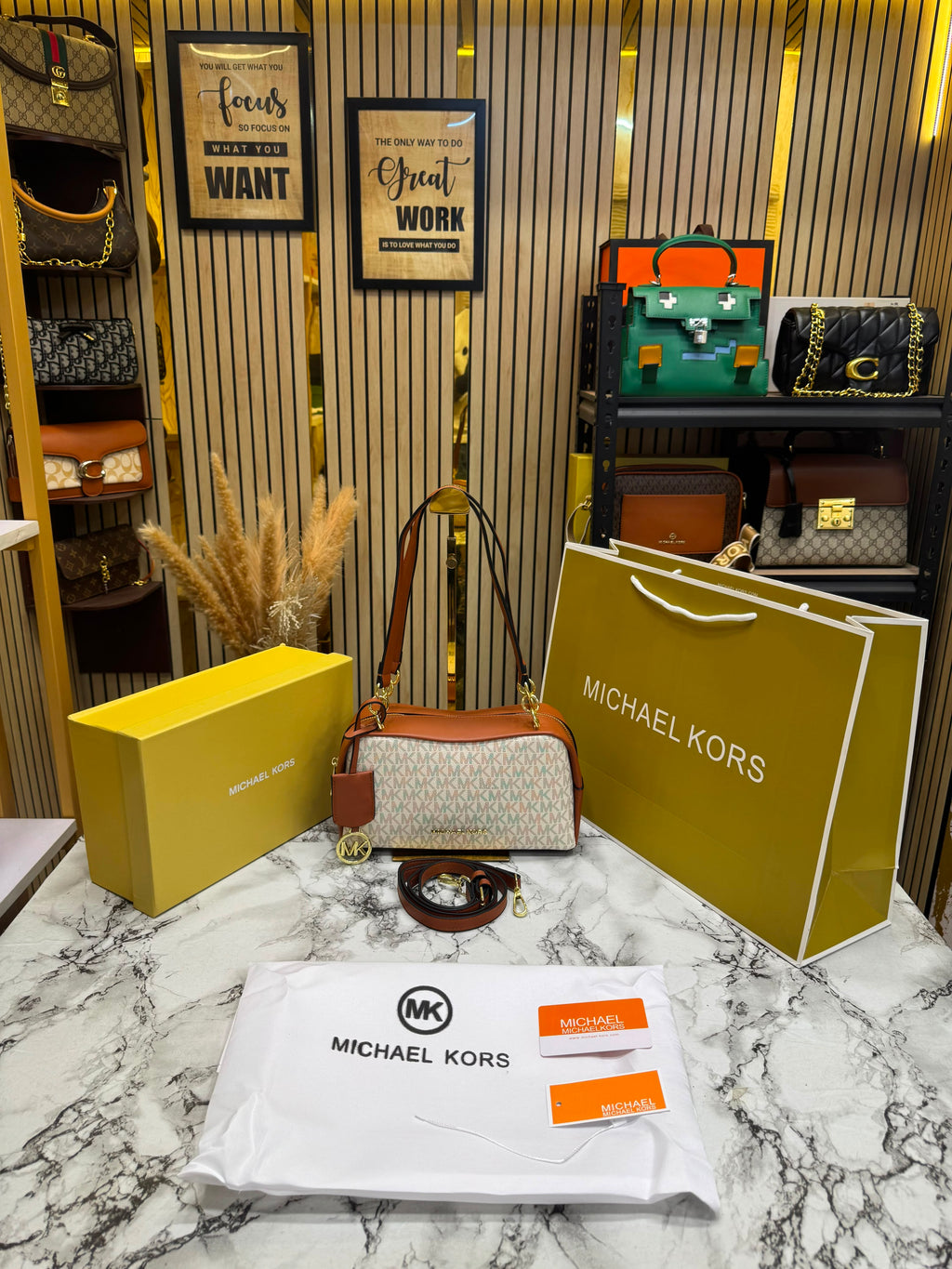 MK-Inspired Jet Set Medium Camera Crossbody Bag With Box And Dust Bag Including Carry Bag (Vanilla)
