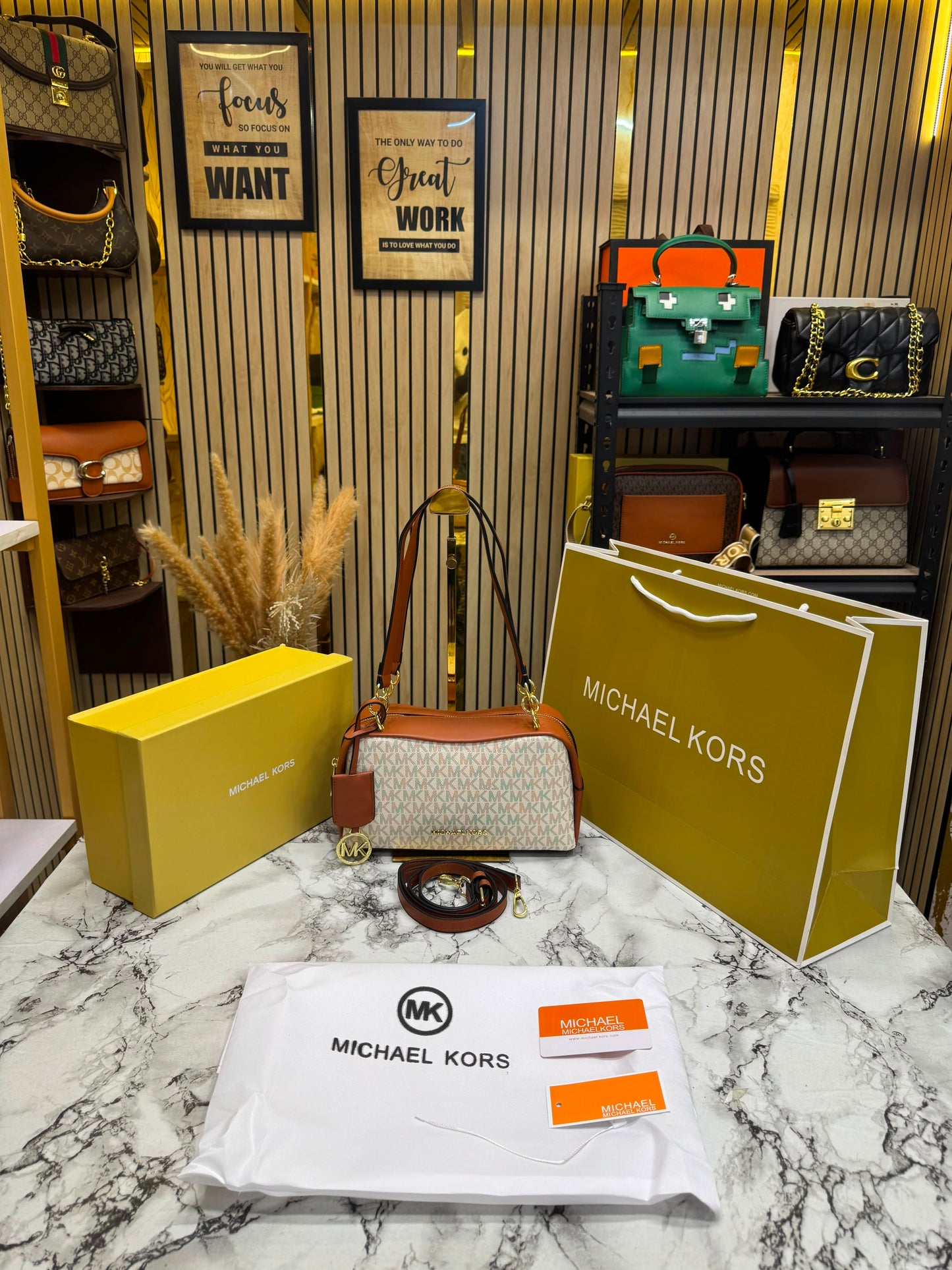 MK-Inspired Jet Set Medium Camera Crossbody Bag With Box And Dust Bag Including Carry Bag (Vanilla)