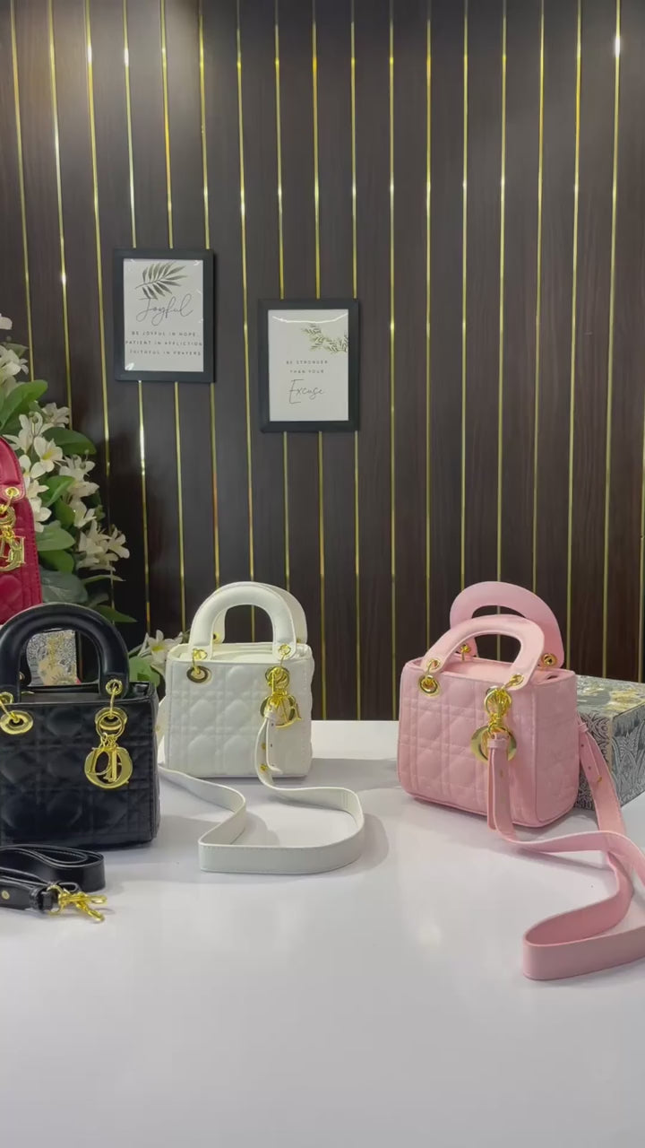 D-Inspired Lady Signature Small Bag 18 cm with Original Folding Box (Maroon)