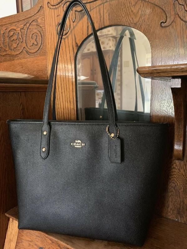 C-Inspired City Tote Bag With Box ( Black)